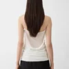 Das drapierte Tanktop aus Plumetis-Strick