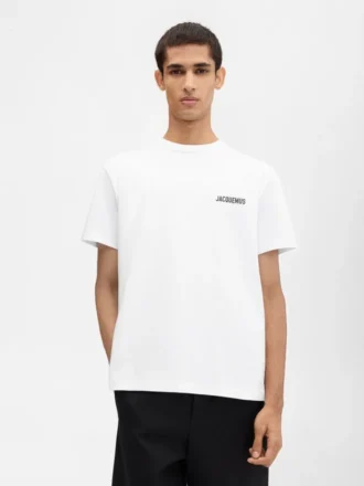 Das Dubai-Adress-T-Shirt Kurzarm-T-Shirt mit aufgedruckter Adresse und Logo