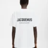 Das Dubai-Adress-T-Shirt Kurzarm-T-Shirt mit aufgedruckter Adresse und Logo