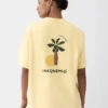 Das Hello Dubai T-Shirt Logo-T-Shirt – exklusiv online und in unseren Verkaufsstellen in den Vereinigten Arabischen Emiraten erhältlich