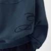 Das J-Sweatshirt T-Shirt mit gesticktem Monogramm