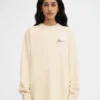 Das London-T-Shirt Langärmliges Logo-T-Shirt – exklusiv online und in unserem Londoner Store erhältlich