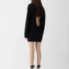 Das Mistral-Kleid Kleid mit Wasserfallausschnitt am Rücken