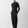 Das Oberteil mit Stehkragen Jacquemus + Nike Langärmliges Oberteil – Zusammenarbeit zwischen Jacquemus und Nike