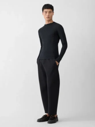 Das Oberteil mit Stehkragen Jacquemus + Nike Langärmliges Oberteil – Zusammenarbeit zwischen Jacquemus und Nike