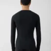 Das Oberteil mit Stehkragen Jacquemus + Nike Langärmliges Oberteil – Zusammenarbeit zwischen Jacquemus und Nike