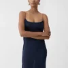 Das Plumetis-Strickkleid Drapiertes transparentes Kleid