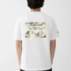 Das T-Shirt des Courchevel High Altitude Club Kurzarm-T-Shirt mit Logo – exklusiv online und in unserer Boutique in Courchevel erhältlich