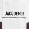 Das T-Shirt mit der Adresse von Los Angeles Kurzärmeliges T-Shirt mit aufgedruckter Adresse und Logo – exklusiv online und in unserem Store in Los Angeles erhältlich