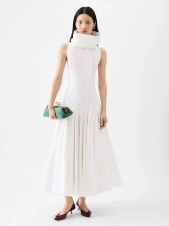 Das Triana-Kleid Ausgestelltes Godet-Kleid