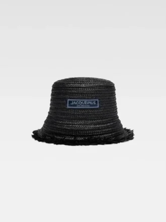 Der Bacino-Bucket-Hat Hut aus ausgefranstem Raffia
