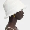 Der Bacino-Bucket-Hat Hut aus ausgefranstem Raffia