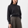 Der bestickte Pullover Bestickter Strickpullover