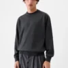 Der bestickte Pullover Bestickter Strickpullover