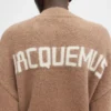 Der Jacquard-Logo-Pullover von Jacquemus