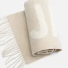 Der Jacquemus-Schal Fringe Logo-Schal