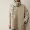 Der Jacquemus-Schal Fringe Logo-Schal