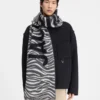 Der Jacquemus-Schal Fringe Logo-Schal