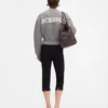 Der JACQUEMUS-Strickpullover mit Logo