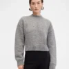 Der JACQUEMUS-Strickpullover mit Logo