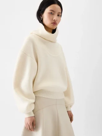 Der Pallone-Strick Pullover mit weitem Rollkragen