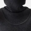 Der Pallone-Strick Pullover mit weitem Rollkragen