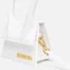 Die Chiquito Signature Mini-Handtasche aus Leder
