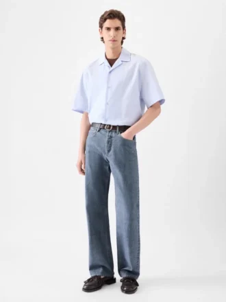 Die gerade geschnittene Jeanshose von de-Nîmes Jeans mit geradem Bein