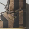 Die gestreiften Moon Boot-Stiefel von Jacquemus Gestreifte Icon Low-Stiefel – in Zusammenarbeit mit Moon Boot