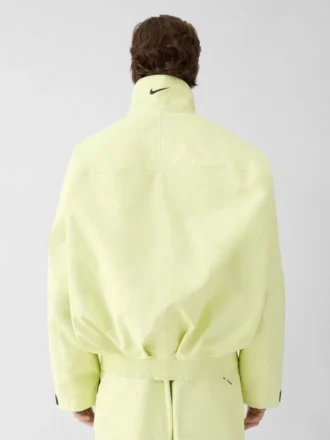 Die Gore-Tex-Jacke JACQUEMUS + Nike 2-in-1-Gore-Tex-Jacke – Zusammenarbeit zwischen JACQUEMUS und Nike