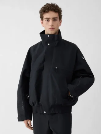 Die Gore-Tex-Jacke JACQUEMUS + Nike 2-in-1-Gore-Tex-Jacke – Zusammenarbeit zwischen JACQUEMUS und Nike