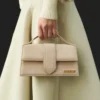 Die große Bambino Crossbody-Umhängetasche