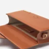 Die große Bambino Crossbody-Umhängetasche
