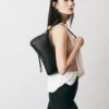 Die große Bisou Perle Große Schultertasche mit Perlenverzierung