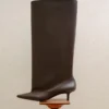 Die hohen Tourni-Stiefel Breite kniehohe Stiefel