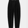 Die Hose Fernando Plissierte Hose mit Knöpfen
