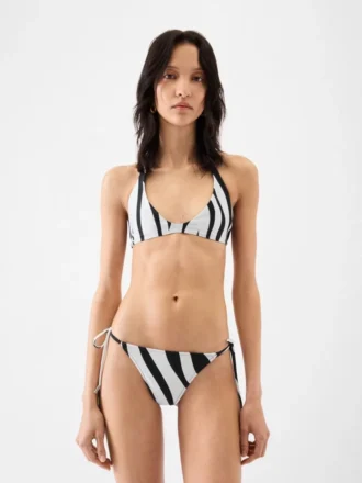 Das Isola-Bikini-Oberteil Dreieck-Bikini-Oberteil