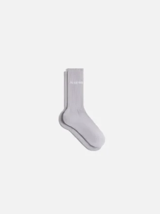 Die JACQUEMUS-Socken Gerippte Crew-Socken
