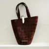 Die kleine Bambola Kleine asymmetrische Beuteltasche