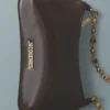 Die kleine Schultertasche Bisou Chaine Small