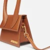 Die mittelgroße Chiquito Signature Handtasche
