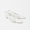 Die niedrigen Cubisto Banane Gewebte Banane-Slingbacks