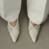 Die niedrigen Cubisto Banane Gewebte Banane-Slingbacks