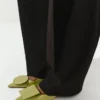 Die niedrigen Duelo-Slingbacks Runde und eckige Kitten Heels