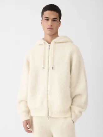 die nuvola strickjacke mit reissverschluss mohair strickjacke mit reissverschluss 2 330x440 - Die Nuvola Strickjacke mit Rei&szlig;verschluss Mohair-Strickjacke mit Rei&szlig;verschluss
