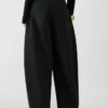 Die Ovalo de-Nîmes Jeans Hose Hoch taillierte, geschwungene Jeans