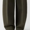 Die Ovalo-Hose Geschwungene Hose