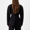 Die Ovalo-Jacke Taillierte Jacke
