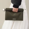 Die Rond Carré Clutch Take-out Clutch