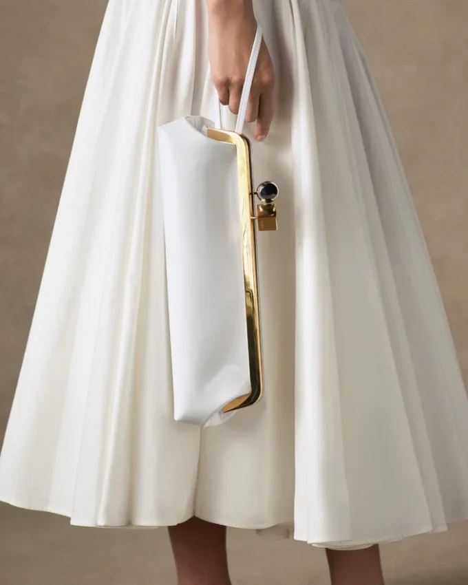 Die Salon-Clutch Lange Tasche mit Verschluss